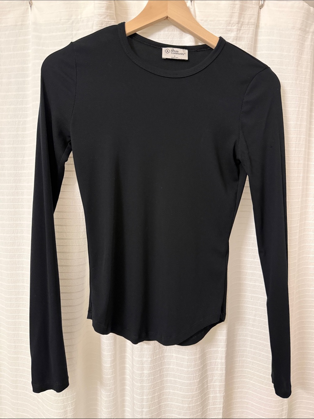 Aritzia Black Long Sleeve Crewneck Top